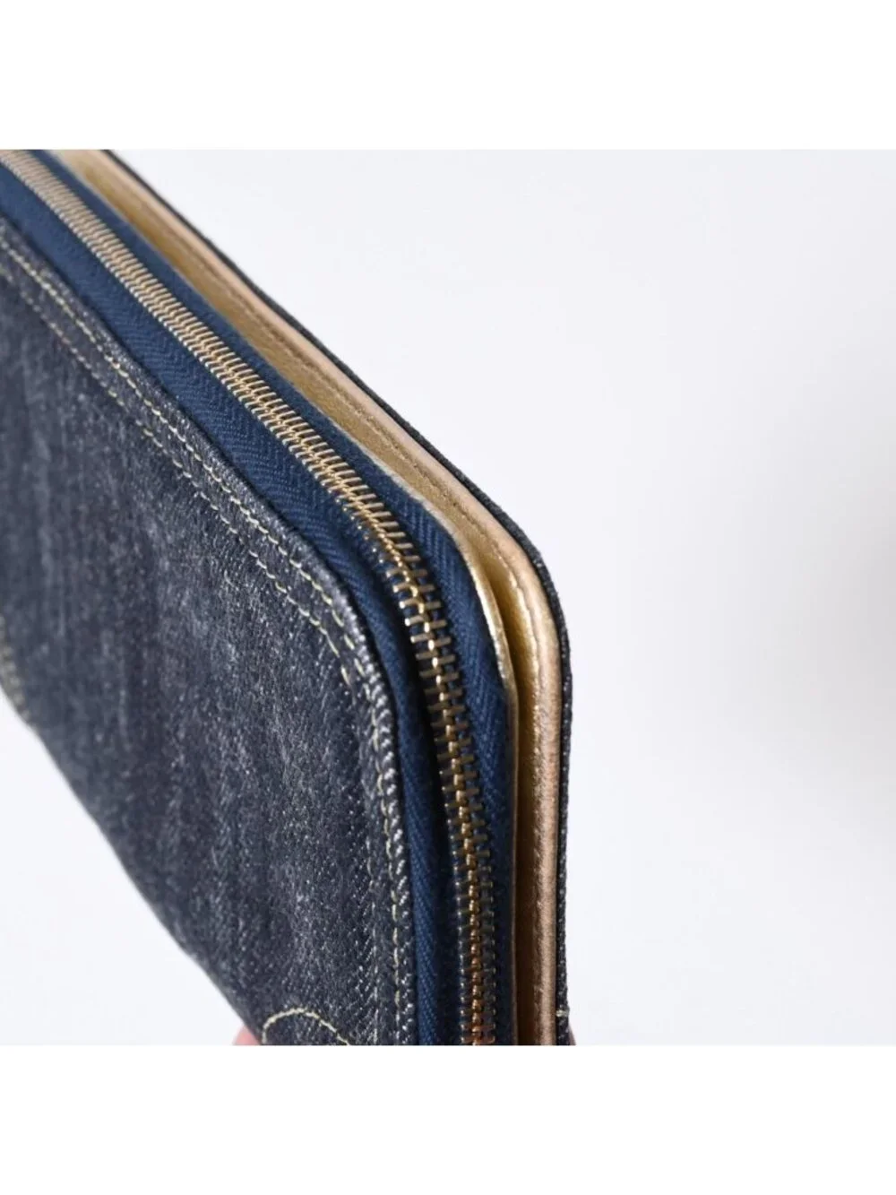 Chanel CC Logo Round Wallet Blue Denim Leather Gold